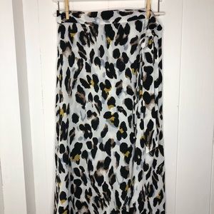 Women’s wrap skirt Medium